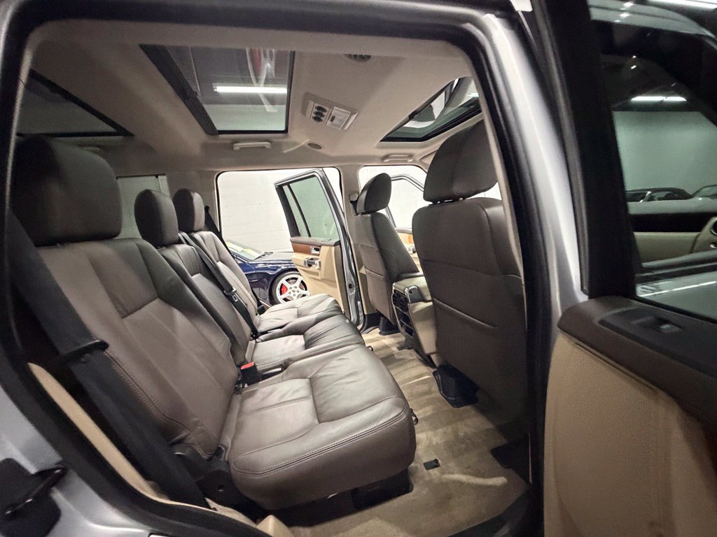 Used 2016 Land Rover LR4 HSE LUX AWD/4WD image 37