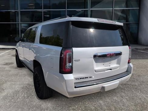 Used 2018 GMC Yukon XL Denali w/ Open Road Package RWD image 3