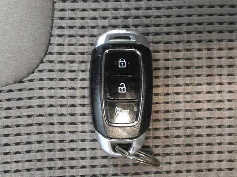 Used 2020 Hyundai Santa Fe SEL FWD image 32