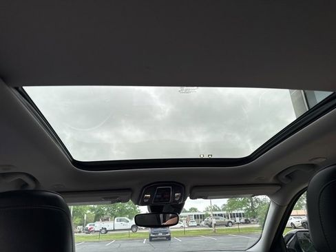 Used 2022 Jeep Grand Cherokee L Limited image 22