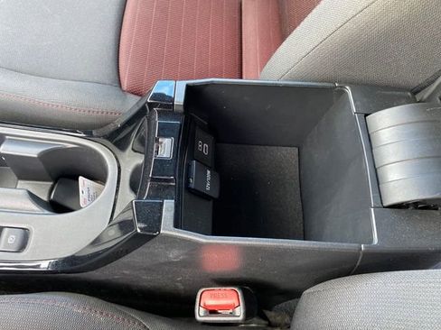 Used 2023 Toyota Corolla SE image 11