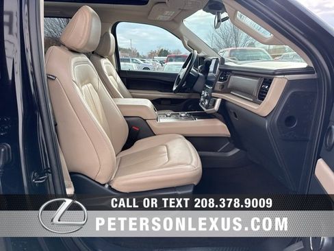Used 2024 Ford Expedition Limited image 12