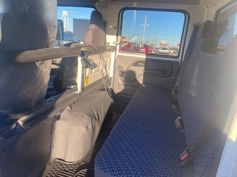 New 2025 Chevrolet Low Cab Forward image 9