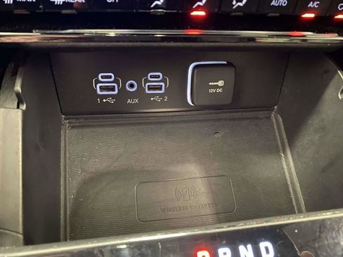 Used 2023 Jeep Grand Cherokee Limited w/ Luxury Tech Group II image 20