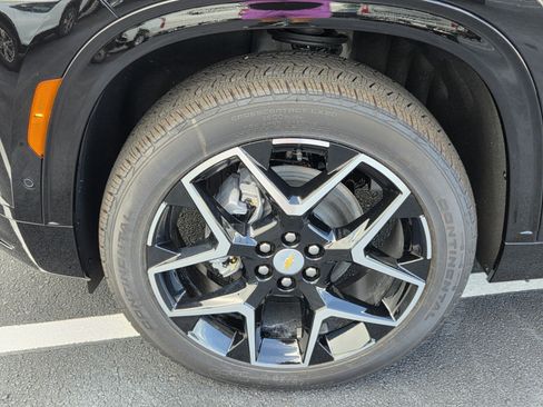New 2026 Chevrolet Traverse High Country FWD image 4