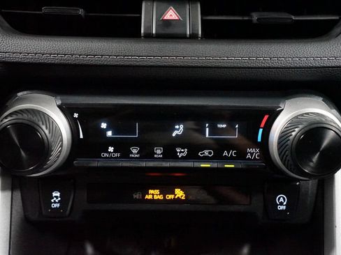 Used 2024 Toyota RAV4 LE FWD image 20