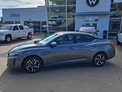 Used 2024 Nissan Sentra SV image 8