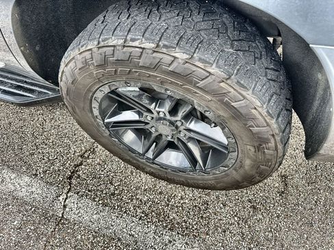 Used 2021 GMC Yukon SLT w/ SLT Luxury Plus Package RWD image 8