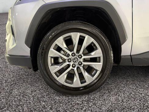 Used 2023 Toyota RAV4 XLE Premium image 18