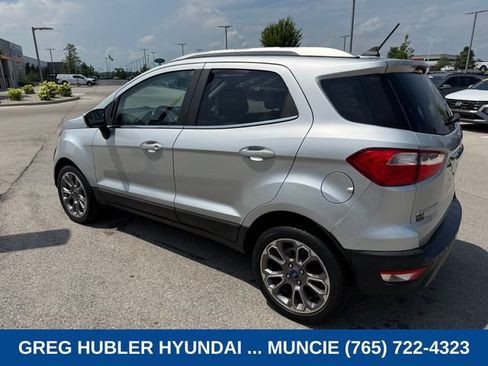Used 2019 Ford EcoSport Titanium FWD image 4
