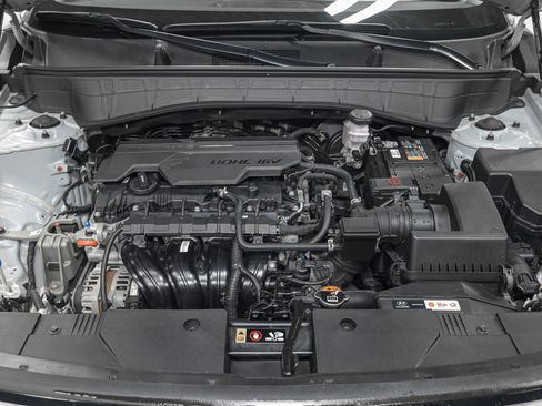 Used 2024 Hyundai Kona SEL FWD image 11
