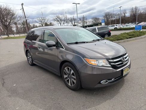 Used 2014 Honda Odyssey Touring image 19