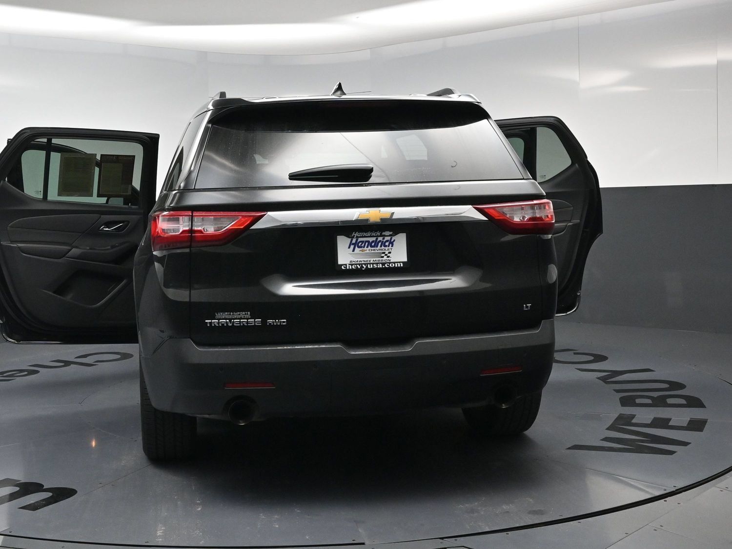 Used 2019 Chevrolet Traverse LT w/ LT Premium Package AWD/4WD image 18