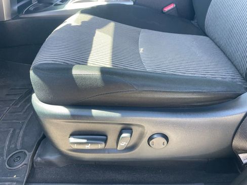 Used 2019 Toyota 4Runner SR5 image 5