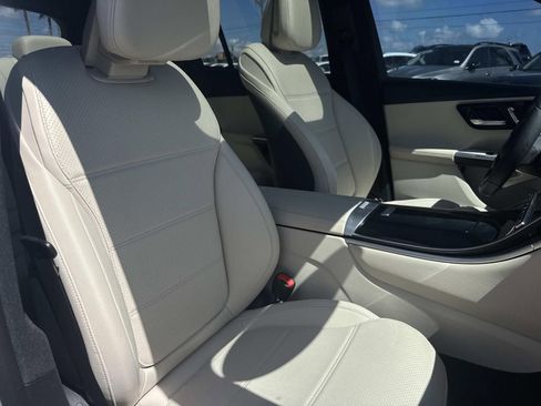 Used 2023 Mercedes-Benz GLC 300 image 14