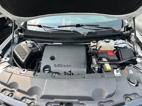 Used 2023 Chevrolet Traverse RS w/ LPO, Floor Liner Package AWD/4WD image 35