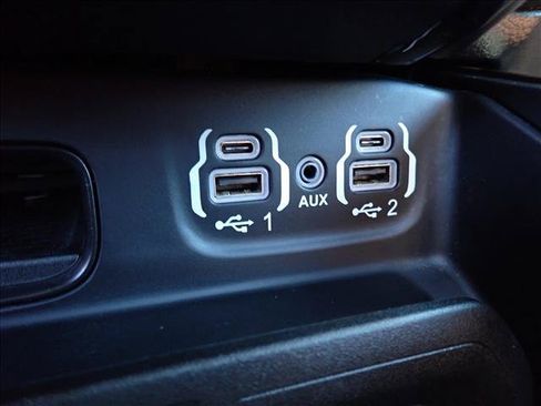 Used 2024 RAM 1500 Limited AWD/4WD image 21