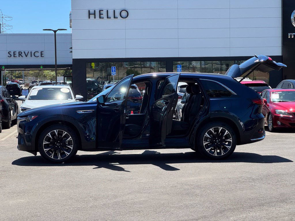 Certified 2024 MAZDA CX-90 Plug-In Hybrid w/ Premium Pkg AWD/4WD image 28
