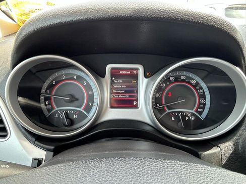 Used 2015 Dodge Journey FWD image 22