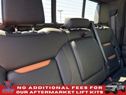 Used 2024 GMC Sierra 1500 AT4 w/ Technology Package AWD/4WD image 30