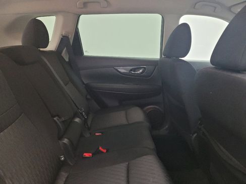 Used 2018 Nissan Rogue SV AWD/4WD image 19