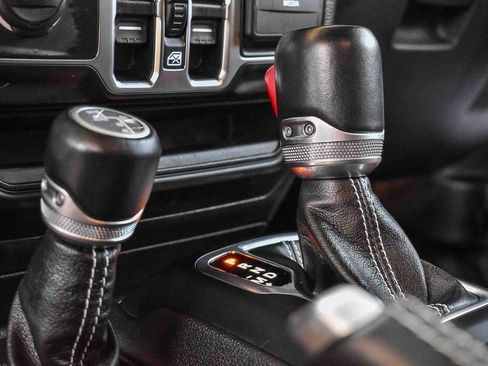 Used 2022 Jeep Wrangler Unlimited Sahara w/ Safety Group image 20