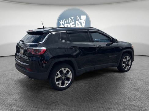 Used 2019 Jeep Compass Limited AWD/4WD image 3