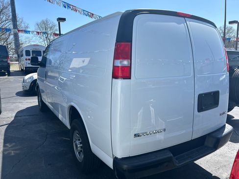 Used 2023 GMC Savana 2500 w/ Driver Convenience Package image 6