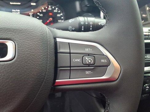 New 2026 Jeep Compass Latitude image 28