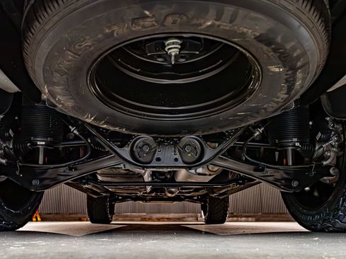 Used 2026 GMC Yukon XL AT4 w/ AT4 Premium Plus Package image 14