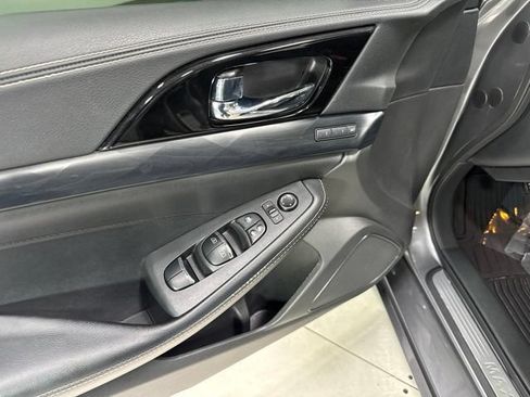 Used 2022 Nissan Maxima Platinum FWD image 12