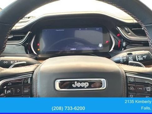 Used 2024 Jeep Grand Cherokee Summit AWD/4WD image 30