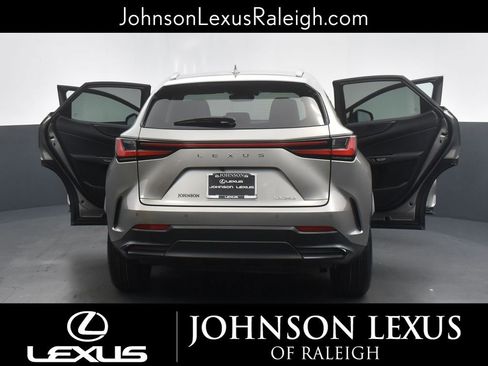 Used 2024 Lexus NX 250 FWD image 27