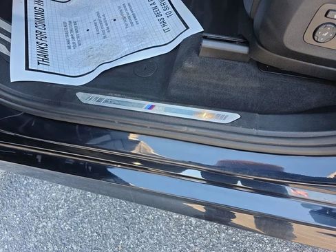 Used 2021 BMW X5 xDrive40i w/ M Sport Package image 12