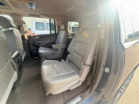 Used 2019 GMC Yukon XL Denali w/ Denali Ultimate Package AWD/4WD image 18