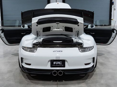 Used 2016 Porsche 911 GT3 RS image 40