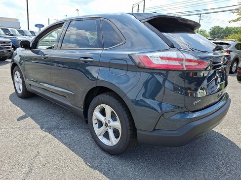 New 2024 Ford Edge SE image 5