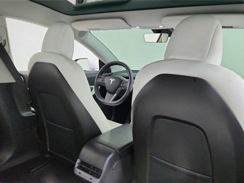 Used 2019 Tesla Model 3 Standard Range Plus image 25