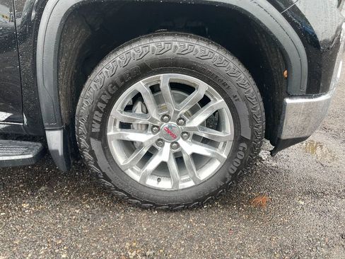 Used 2020 GMC Sierra 1500 SLT w/ SLT Premium Plus Package image 32