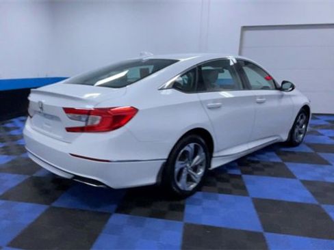 Certified 2019 Honda Accord EX image 8