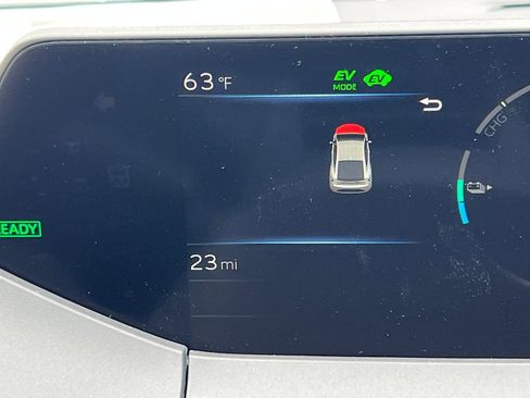 New 2026 Toyota Prius Plug-In Hybrid FWD image 11