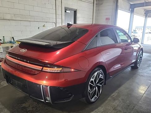 Used 2024 Hyundai Ioniq 6 SEL RWD image 2