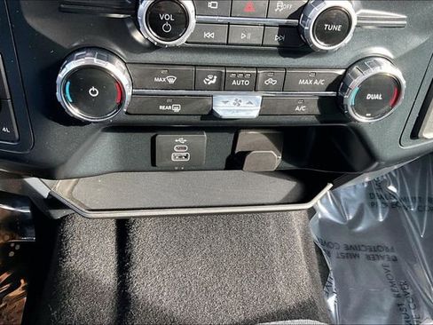 Used 2025 Ford F150 XLT w/ Equipment Group 301A Standard image 34