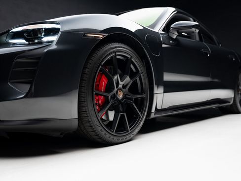 Used 2023 Porsche Taycan GTS image 73