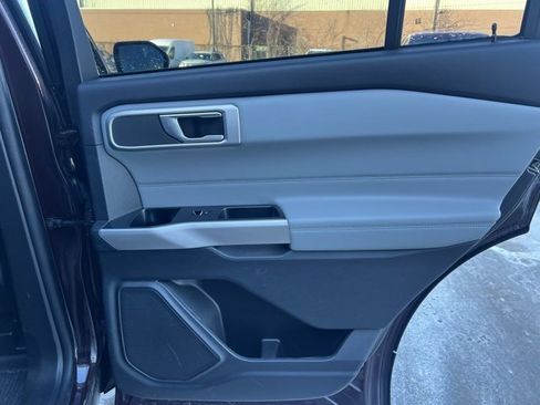 Used 2023 Ford Explorer XLT w/ Equipment Group 202A image 13