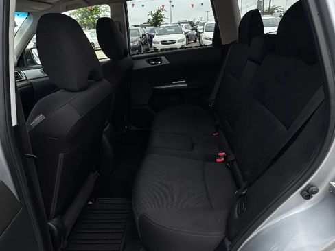 Used 2012 Subaru Forester 2.5X Premium w/ All-Weather Pkg AWD/4WD image 12
