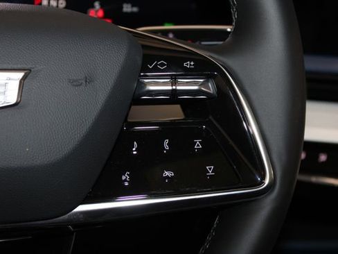 New 2026 Cadillac Optiq Sport 2 AWD/4WD image 28