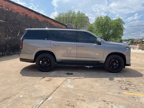 Used 2023 Cadillac Escalade V AWD/4WD image 6