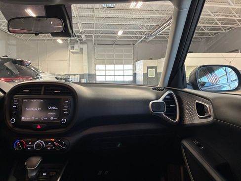 Used 2025 Kia Soul LX w/ LX Technology Package image 33