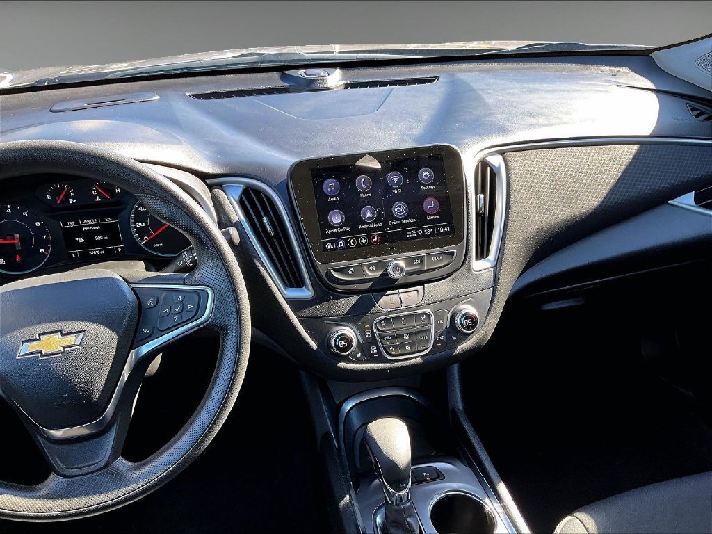 Used 2025 Chevrolet Malibu LT FWD image 18